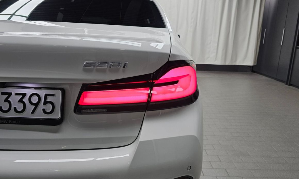 BMW 5-Series 520i M Sport, 2023