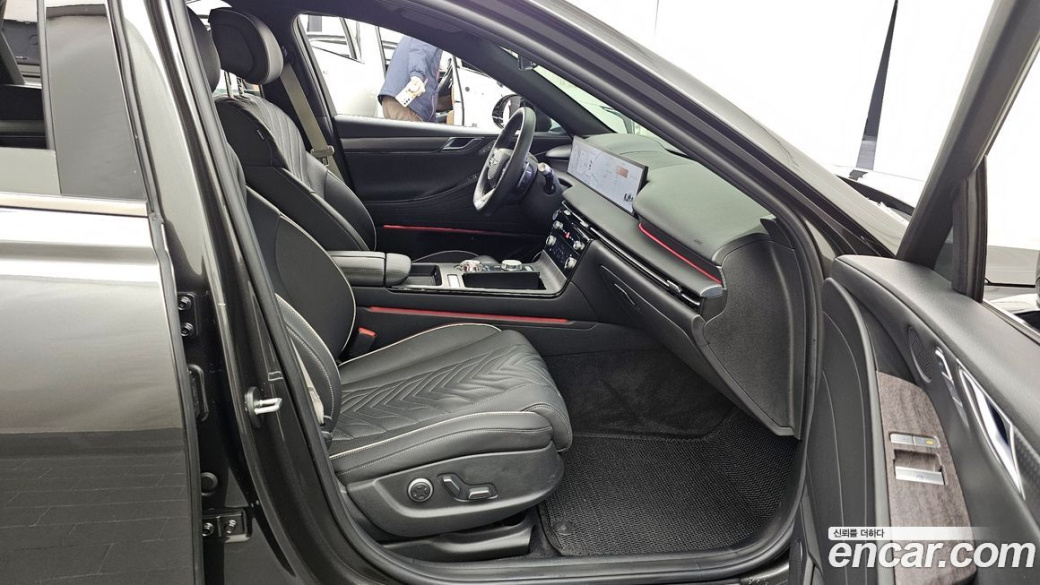 Genesis G80 Gasoline 2.5 Turbo AWD, 2025