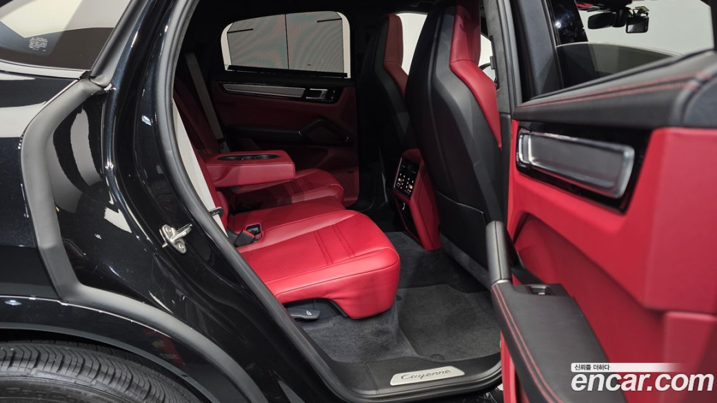 Porsche Cayenne 3.0 COUPE PLATINUM EDITION, 2023