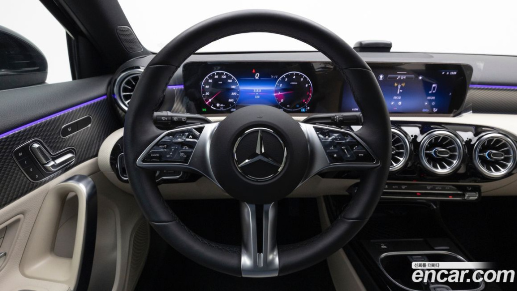 Mercedes-Benz A-Class A220 Hatchback, 2025