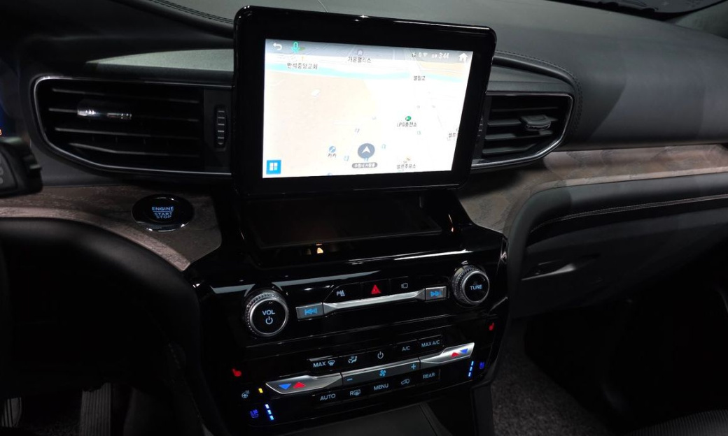 Ford Explorer 3.0 Platinum 4WD, 2022