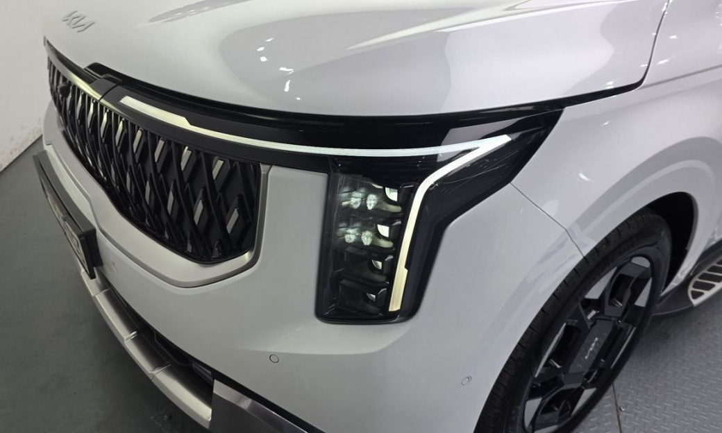 Kia Carnival 9-Seater Noblesse, 2025