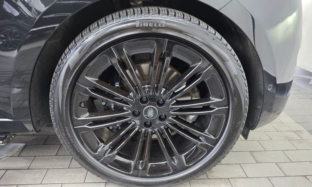 Land Rover Range Rover D350 Autobiography Long Wheel Base, 2024