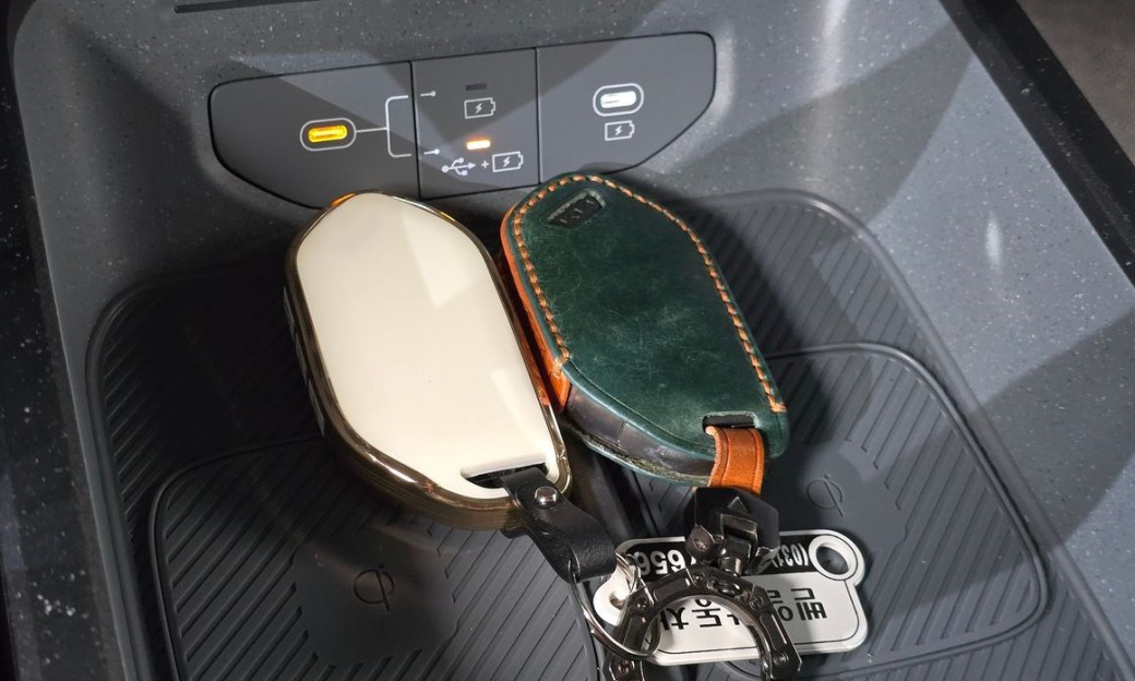 Kia Tasman 2.5T Gasoline 4WD, 2026
