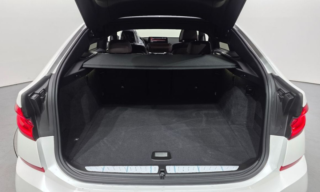 BMW Gran Turismo 630i xDrive M Sport, 2024