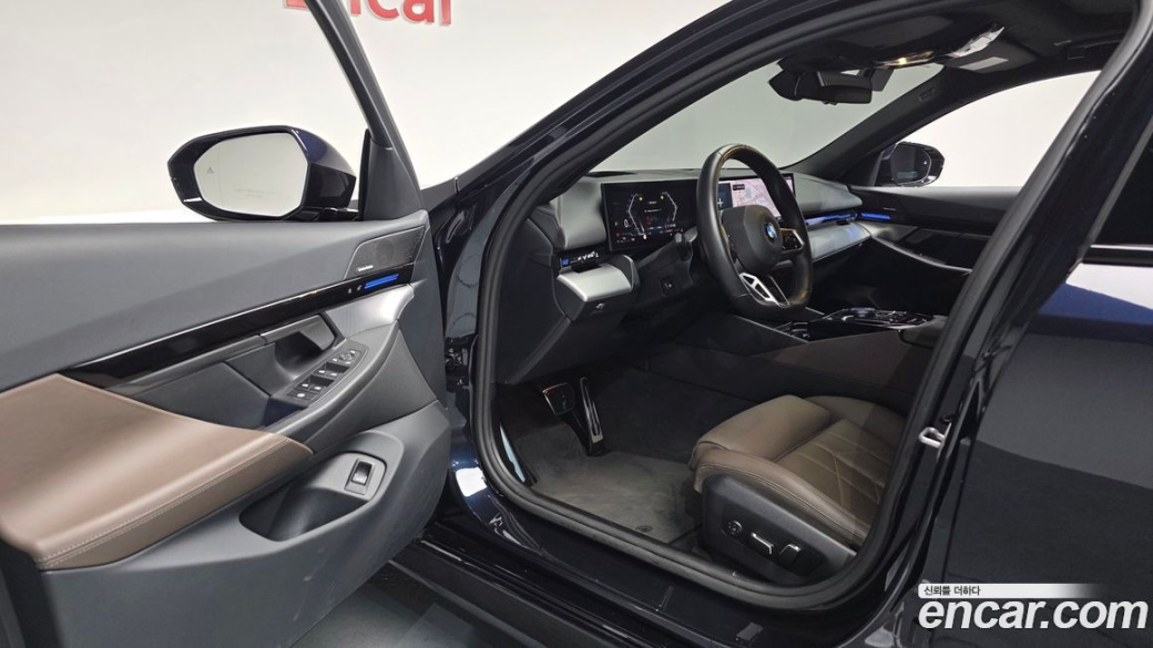 BMW 5-Series 520i M Sport, 2024