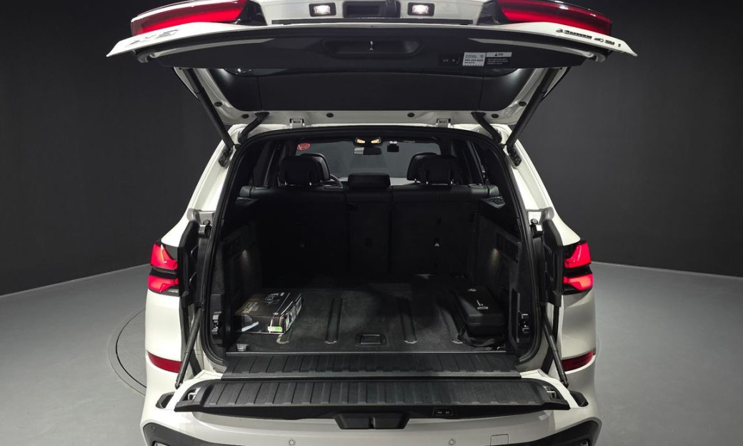 BMW X5 xDrive 40i M Sport, 2025