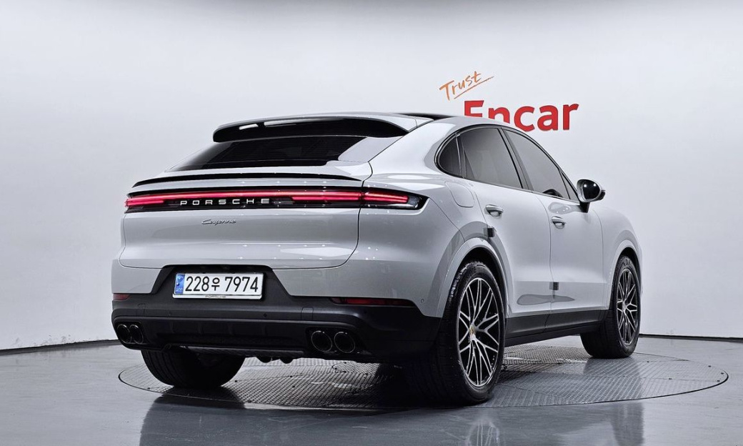 Porsche Cayenne 3.0 Coupe, 2024