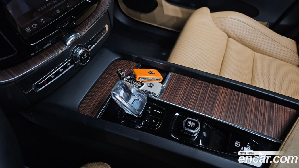 Volvo XC60 B6 Ultimate Bright, 2023