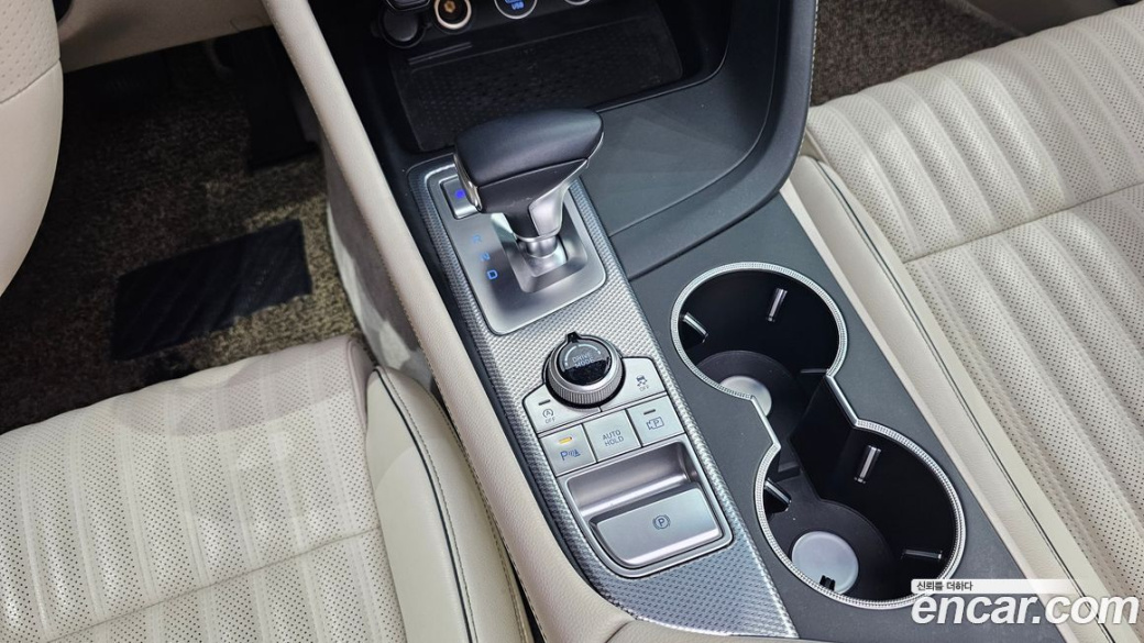 Genesis G70 Gasoline 2.0T 2WD, 2021