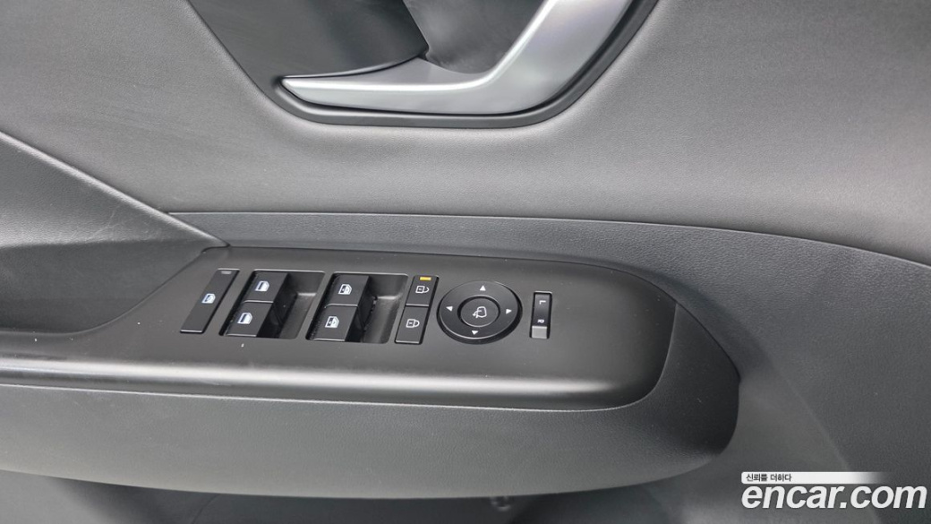 Hyundai Kona Gasoline 2.0 2WD, 2023