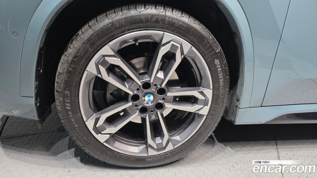 BMW X1 xDrive 20i M Sport, 2024