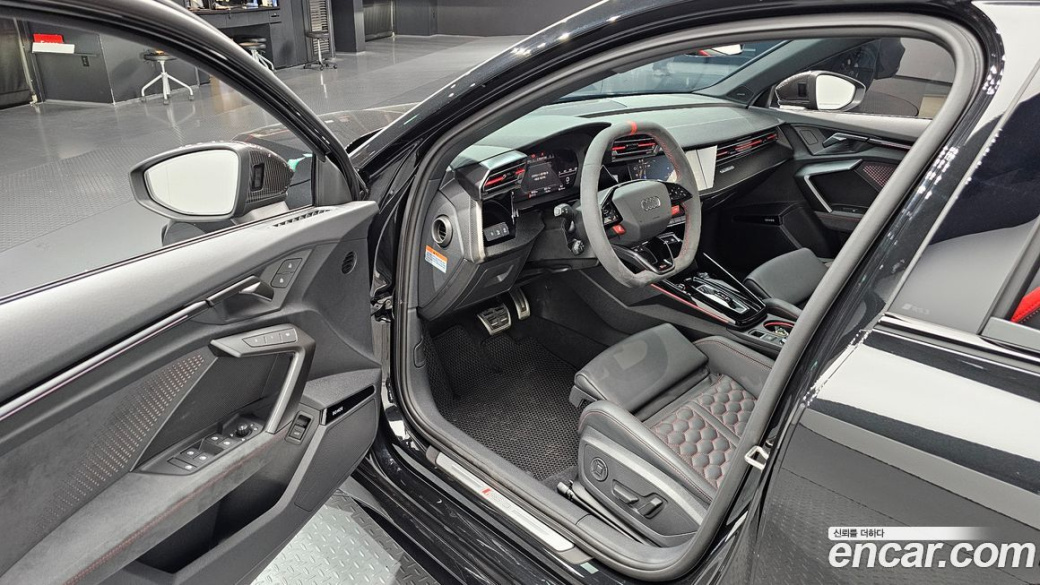 Audi RS3 2.5 TFSI Quattro, 2025