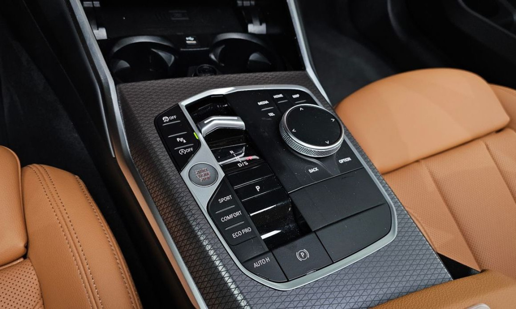 BMW 3-Series 320d Touring M Sport, 2025