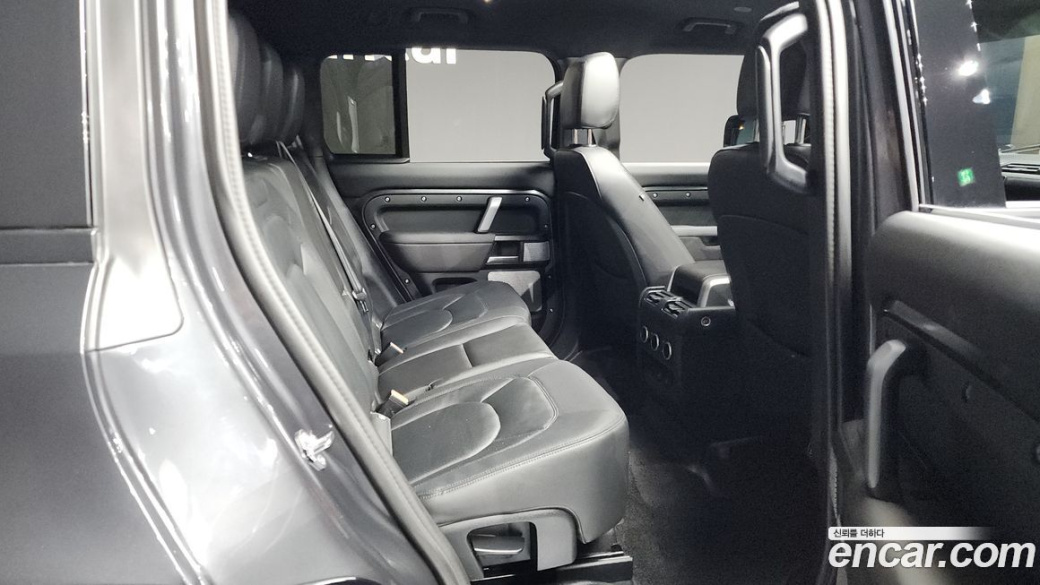 Land Rover Defender 130 P400 Outbound, 2024