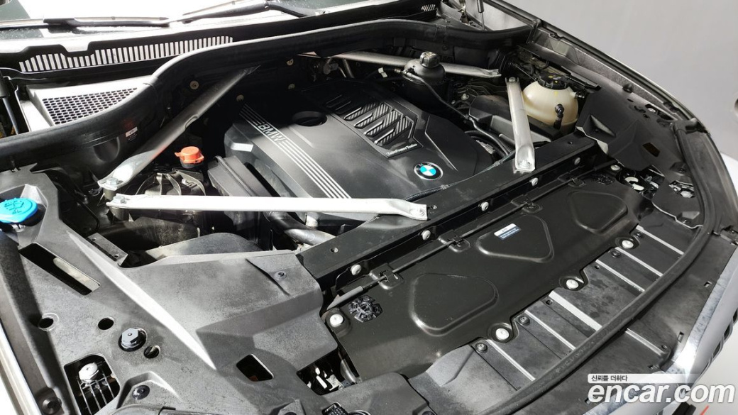 BMW X5 xDrive 40i M Sport, 2023