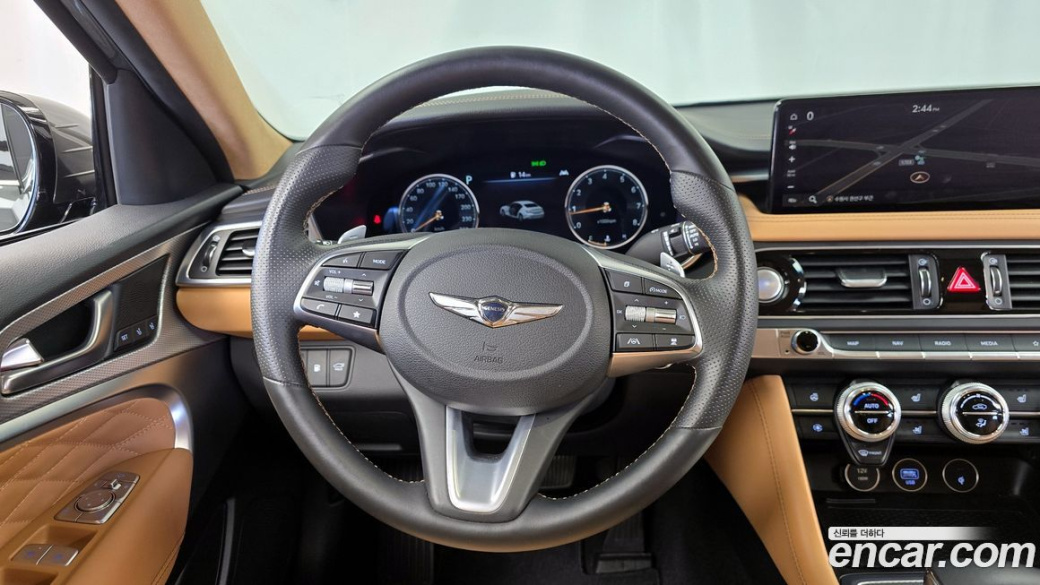 Genesis G70 Gasoline 2.0T 4WD, 2022