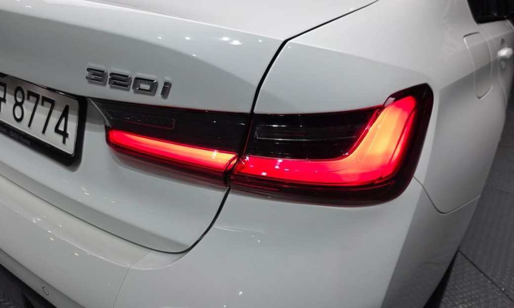 BMW 3-Series 320i M Sport, 2023