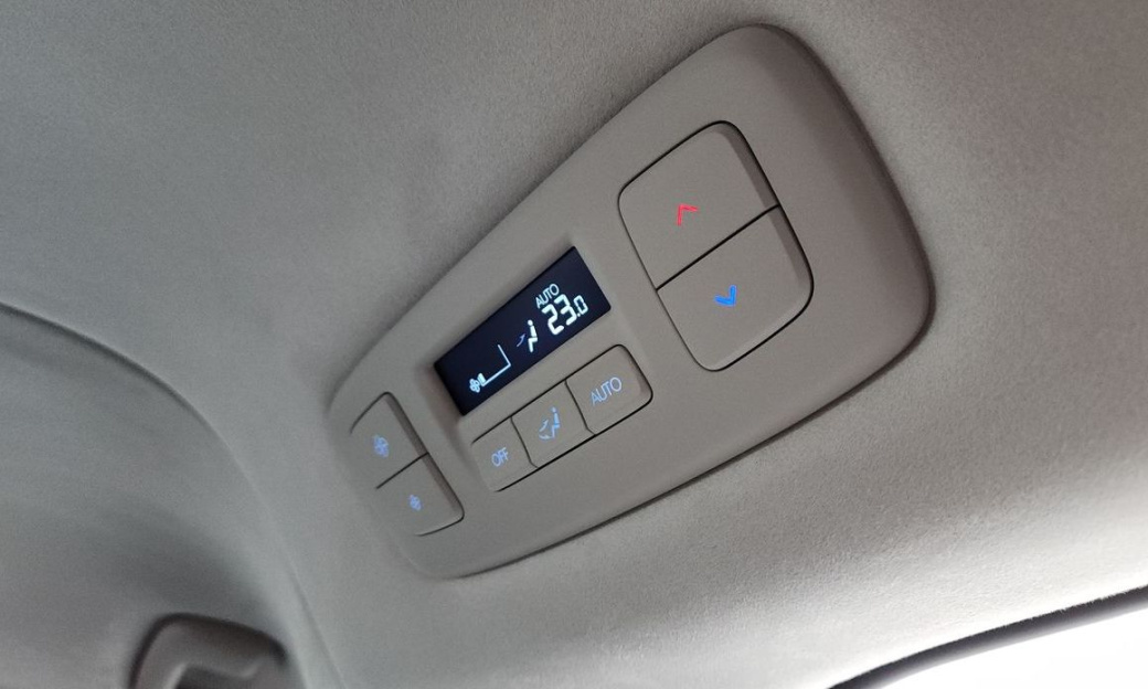 Hyundai Staria Lounge 9-Seater, 2025