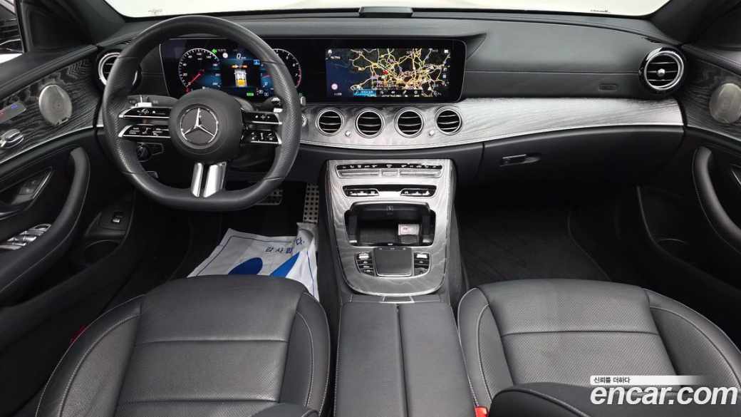 Mercedes-Benz E-Class E350 4MATIC AMG Line, 2022