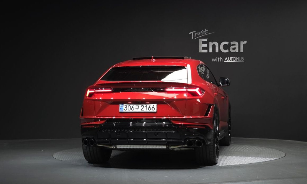 Lamborghini Urus 4.0 V8 S, 2024