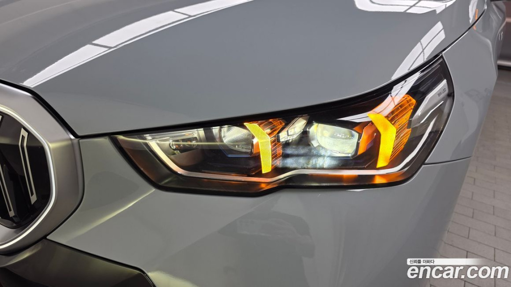 BMW 5-Series 530i xDrive M Sport, 2024