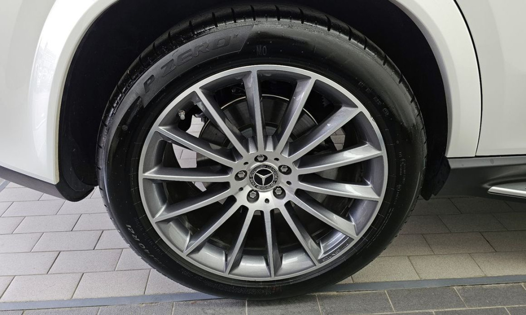 Mercedes-Benz GLE-Class GLE450 4MATIC, 2025