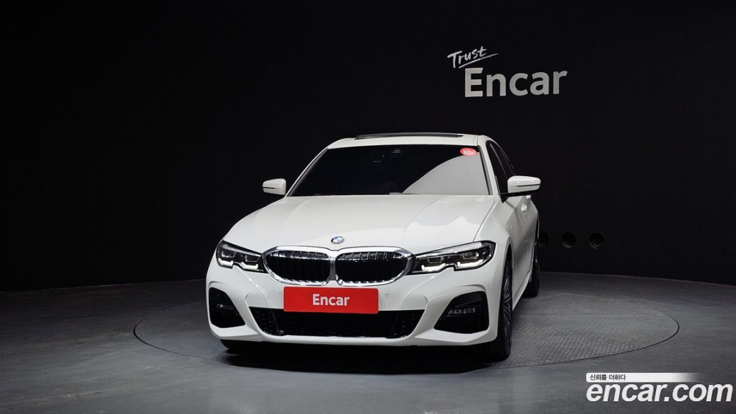 BMW 3-Series 320i M Sport, 2022
