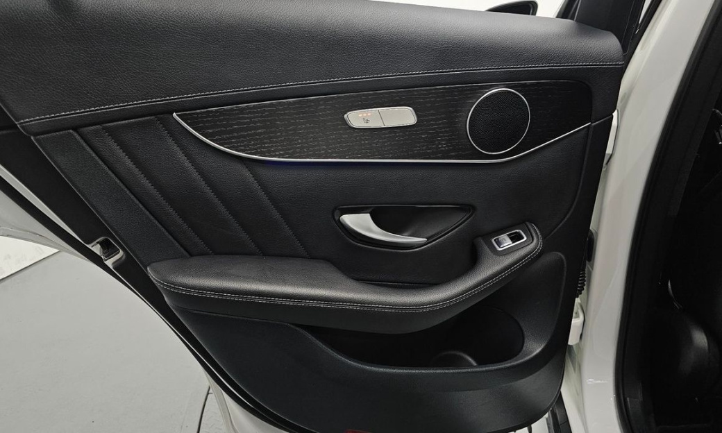 Mercedes-Benz GLC-Class GLC300 4MATIC, 2022