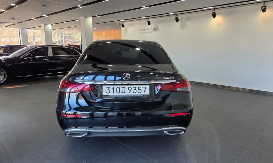 Mercedes-Benz E-Class E350 4MATIC Exclusive, 2023