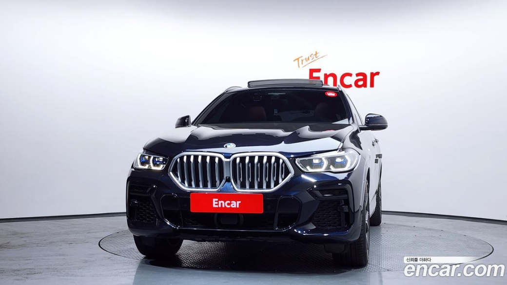 BMW X6 xDrive40i M Sport, 2022