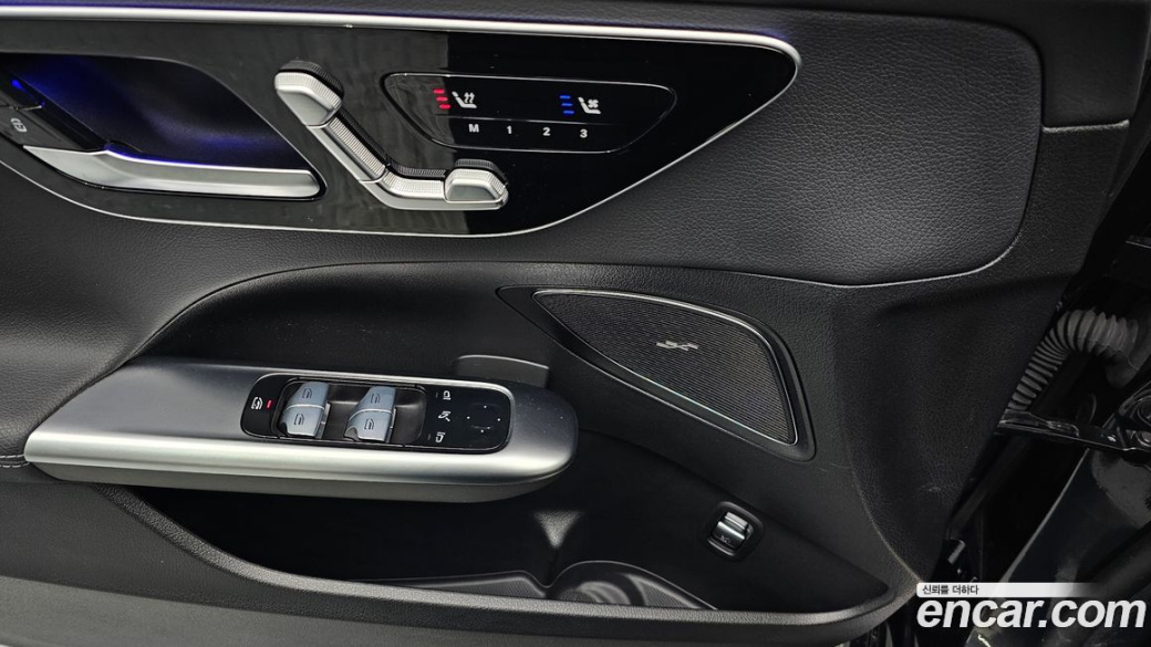 Mercedes-Benz C-Class C300 4MATIC Avantgarde, 2024