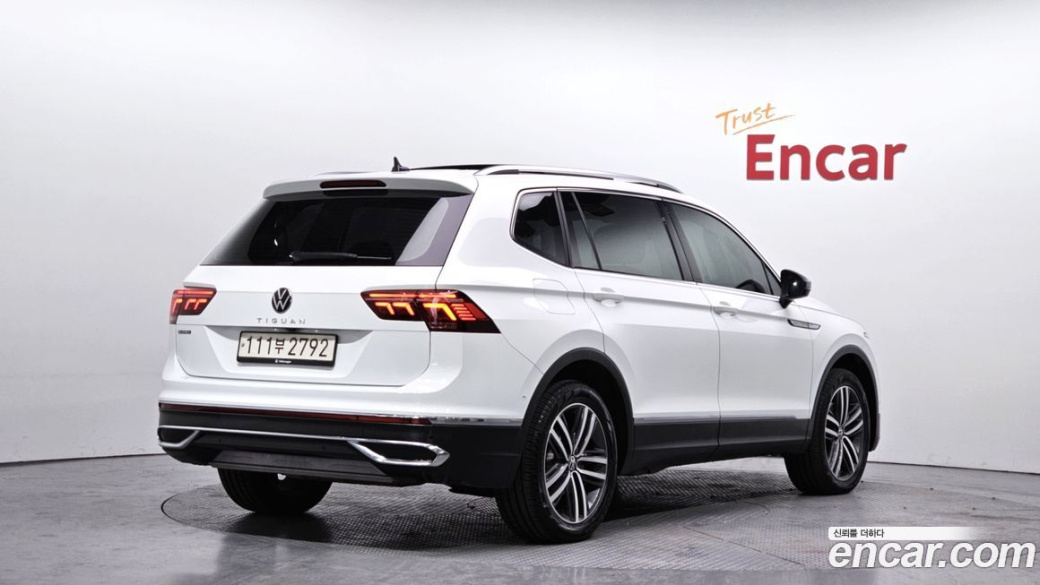 Volkswagen Tiguan 2.0 TSI Prestige, 2023