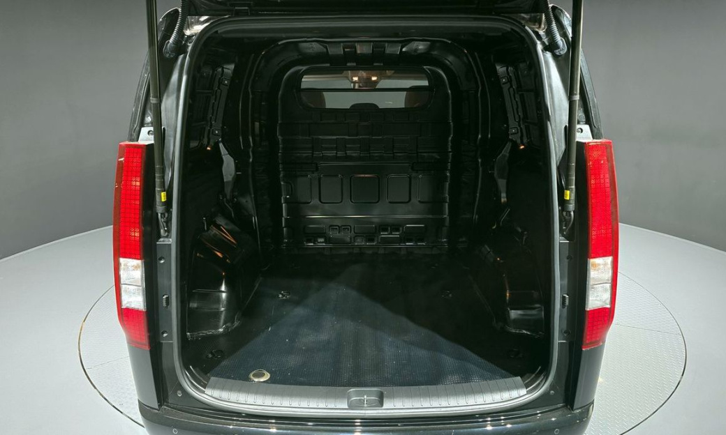 Hyundai Staria Cargo 5-Seater, 2025