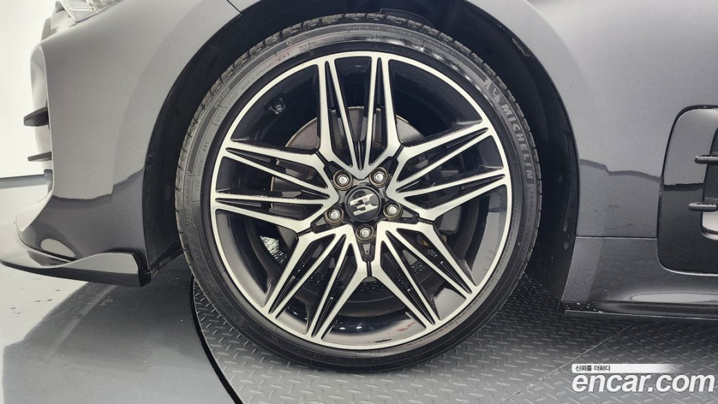 Kia Stinger 2.5 Platinum, 2023