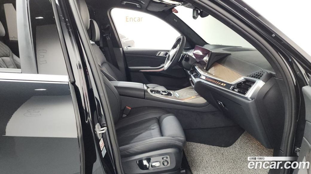 BMW X7 xDrive 40i Design Pure Excellence 6-Seater, 2024
