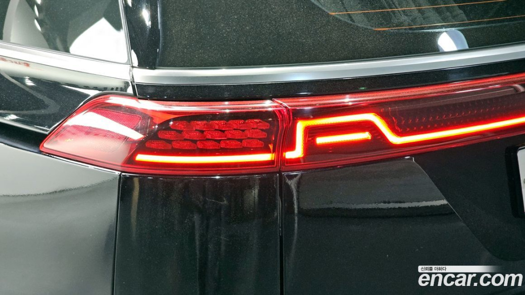 Kia Carnival 9-Seater Hi-Limousine, 2022