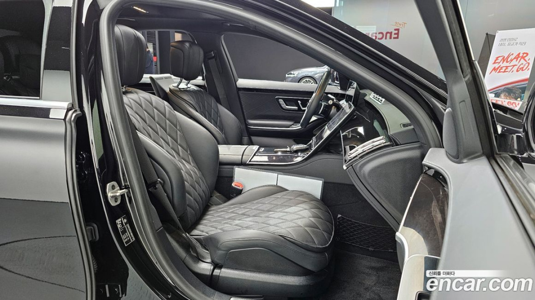 Mercedes-Benz S-Class S500L 4MATIC, 2024