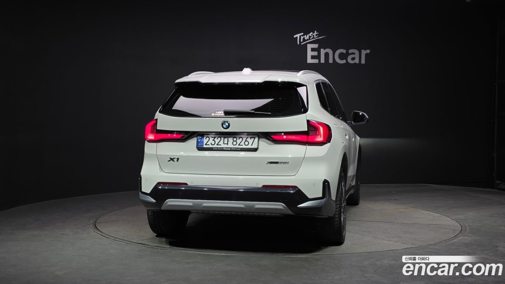 BMW X1 xDrive 20i xLine, 2024