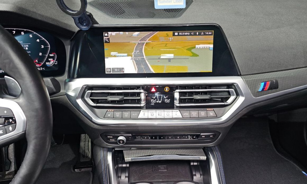 BMW 2-Series M240i xDrive Coupe, 2022