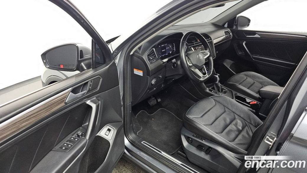 Volkswagen Tiguan 2.0 TSI Prestige, 2023