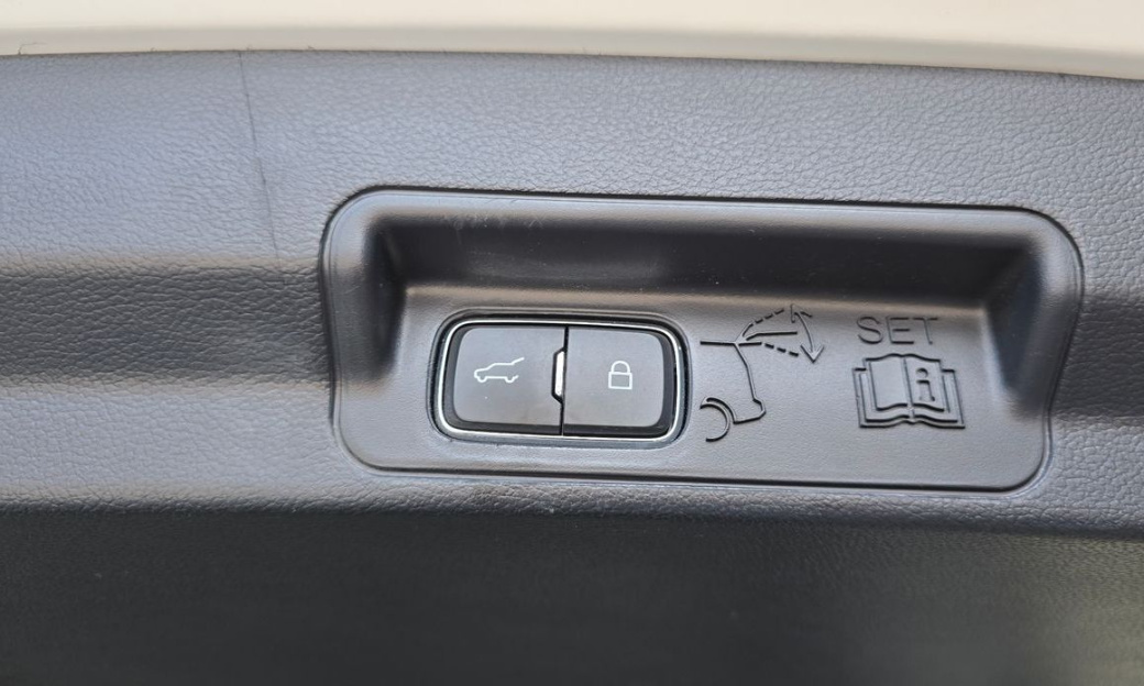 Ford Explorer 2.3 LimIted 4WD, 2022