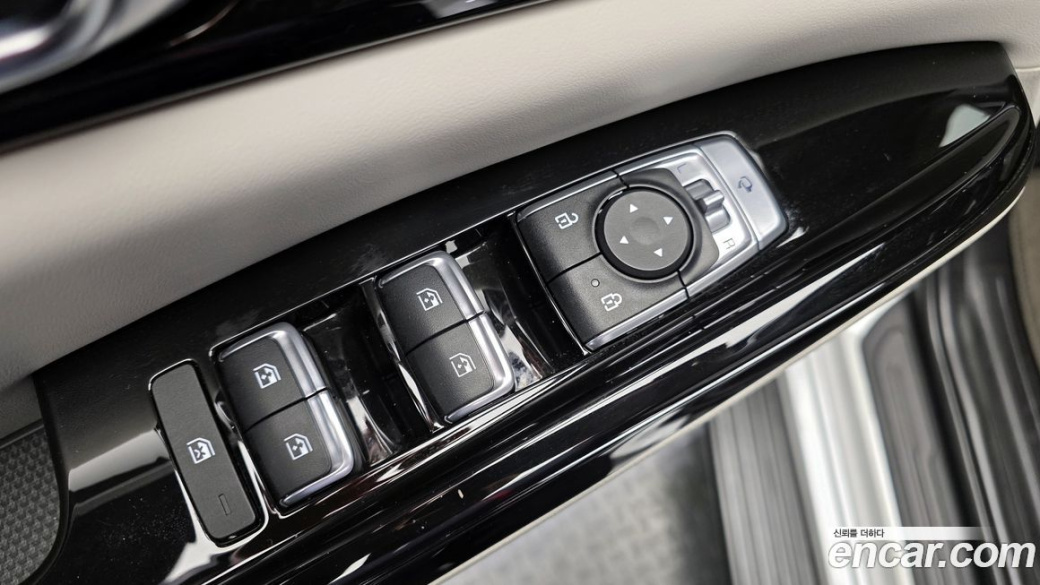Kia Carnival 9-Seater Noblesse, 2022
