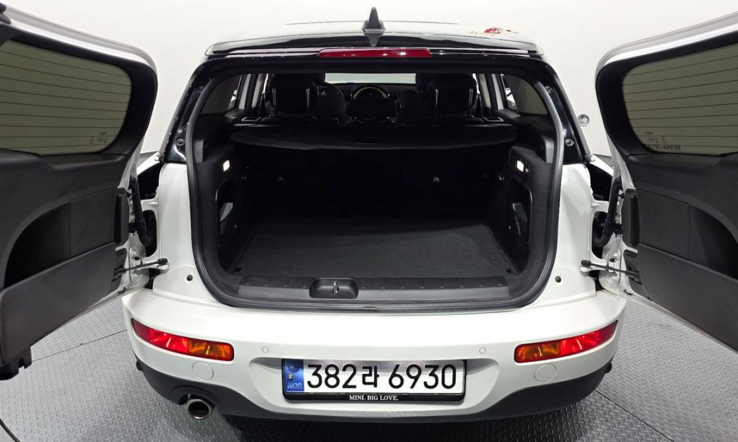 Mini Clubman Classic, 2024