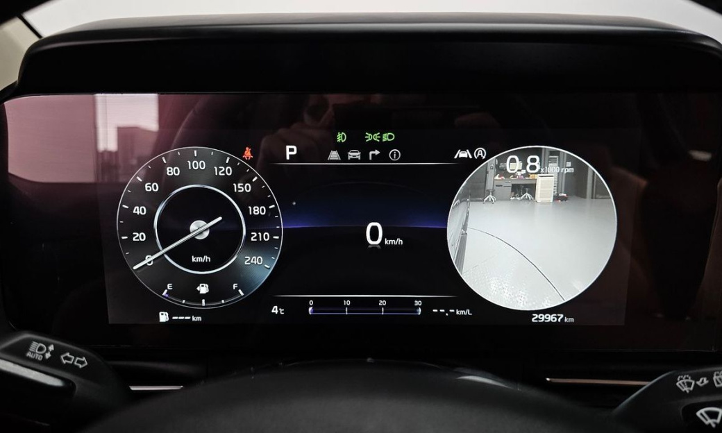 Kia Carnival 9-Seater Signature, 2023