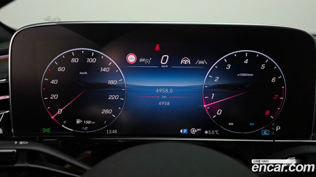 Mercedes-Benz E-Class E300 4MATIC AMG Line, 2025