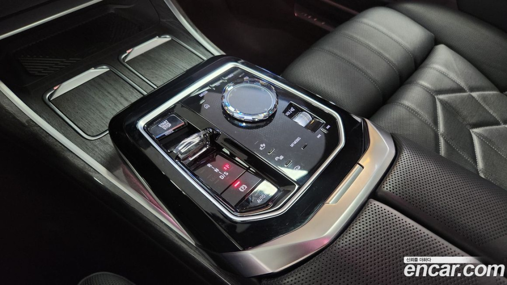 BMW 7-Series 740i sDrive M Sport, 2023