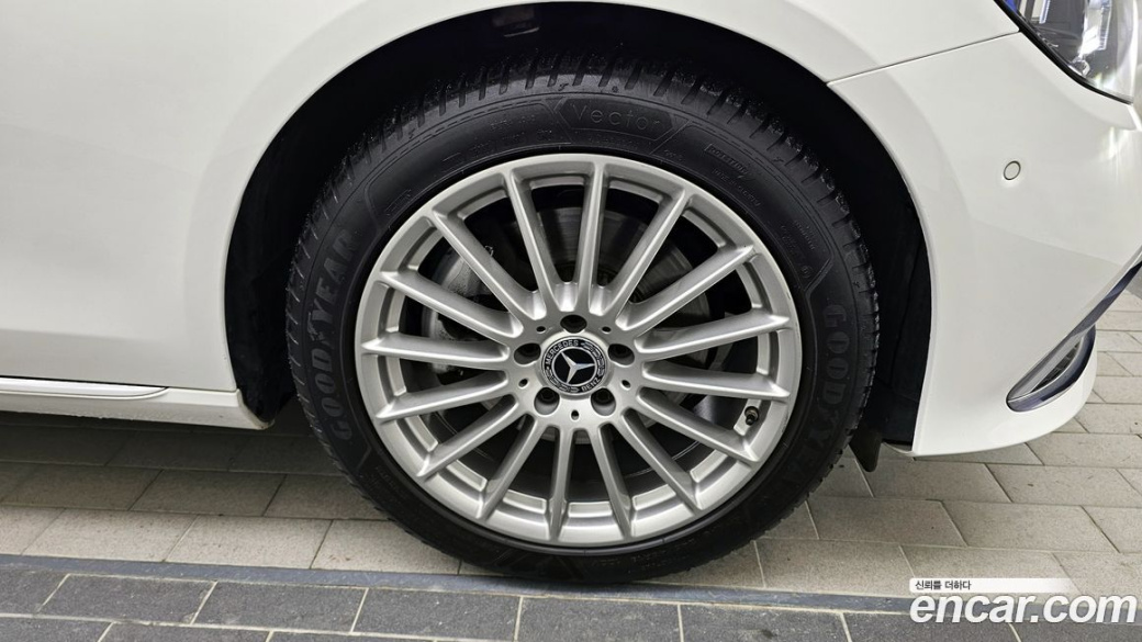 Mercedes-Benz E-Class E250 Exclusive, 2022