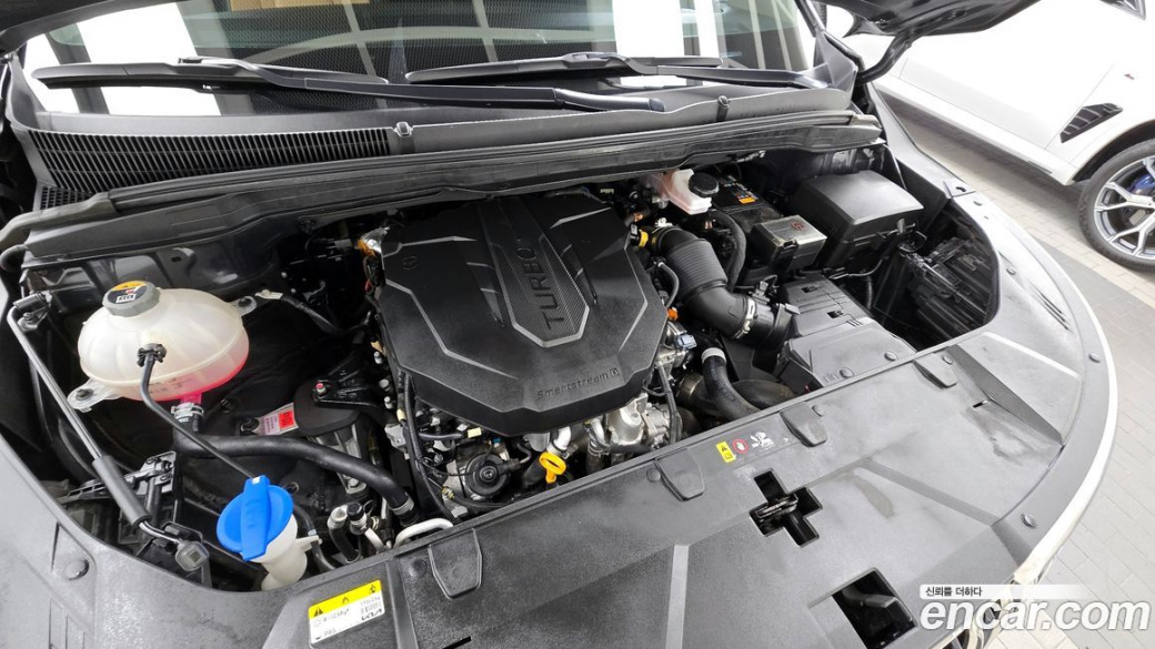 Kia Carnival 7-Seater Signature, 2023