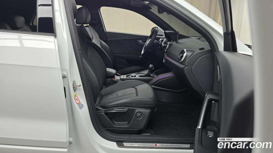Audi Q2 35 TDI Premium, 2023